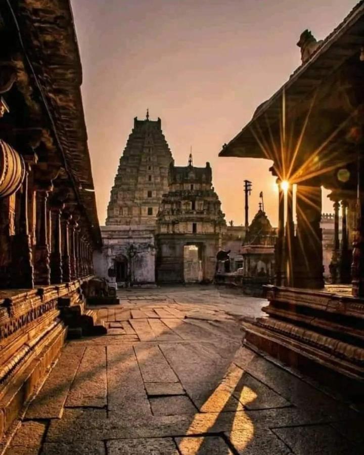 Lohit Homestay Hampi Exterior foto